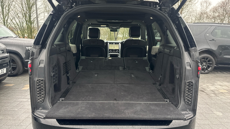 Land Rover Discovery 3.0 D300 Metropolitan Edition 5dr Auto Diesel Station Wagon